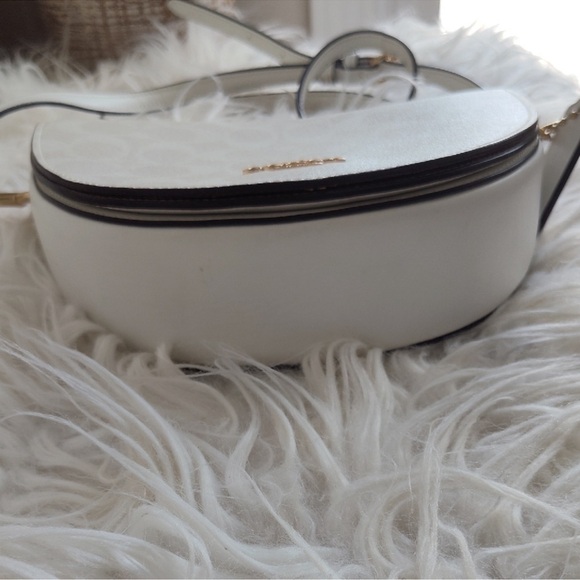 Coach Cream Ellen Crossbody Bag with Gold-Tone Hardware w/COA - Picture 14 of 17